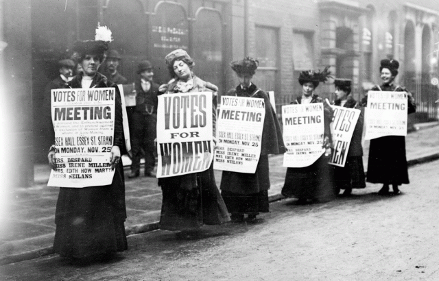 suffragettes-vote-for-women