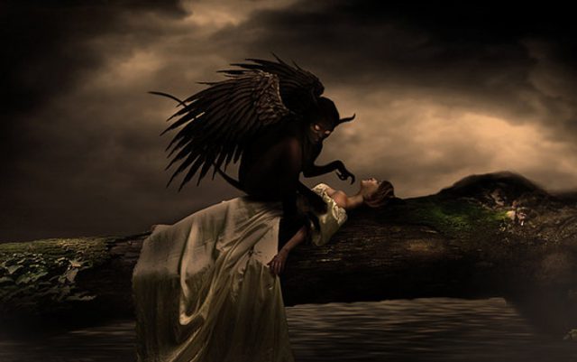 INCUBI E SUCCUBI